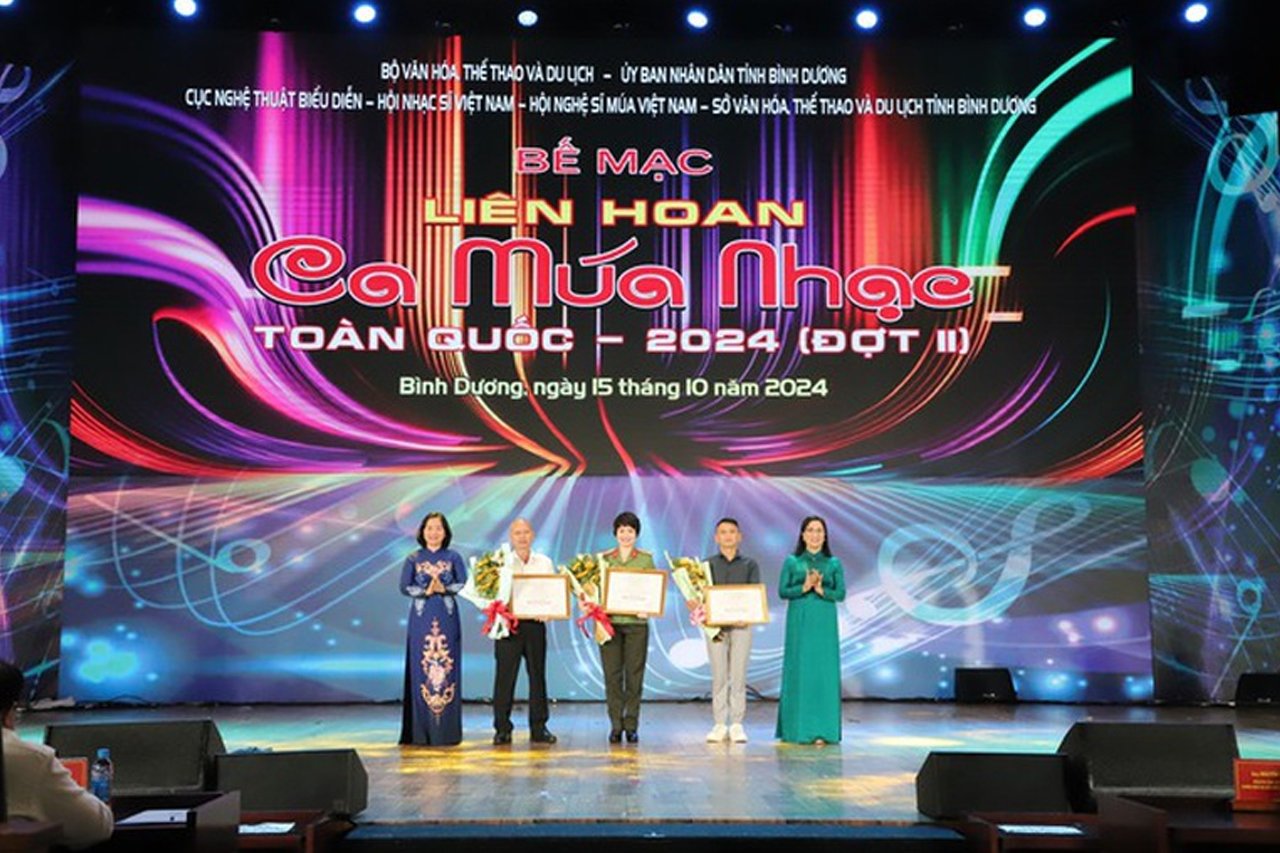 Bế mạc Liên hoan Ca múa nhạc toàn quốc 2024
