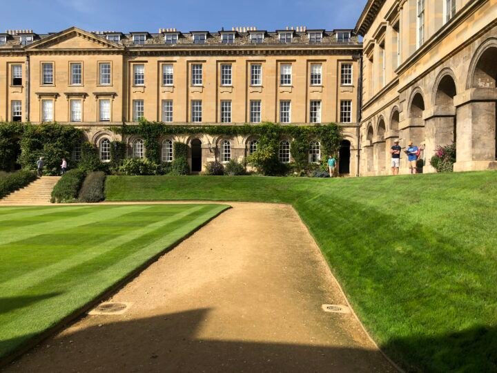 Văn hóa Anh: Giới thiệu nguyên tắc ứng xử của trí thức Oxford
