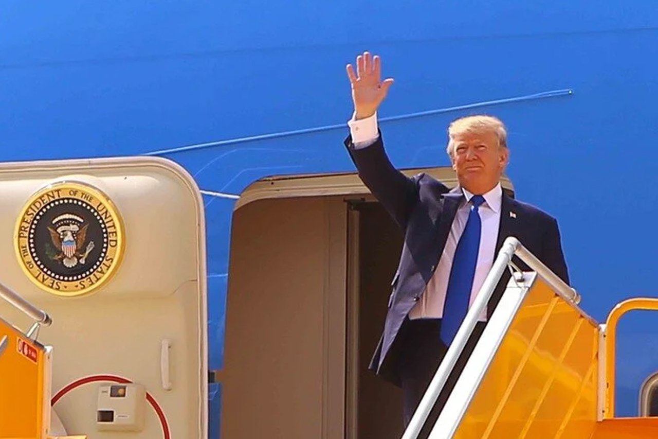 Tổng thống Donald Trump nói ông ‘sắp thăm Anh quốc’