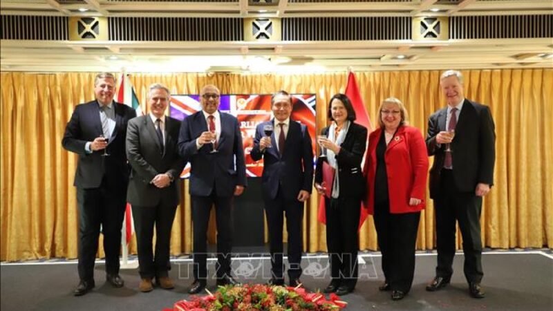 Nhóm Nghị sĩ Liên đảng quan tâm tới Việt Nam trong QH Anh ra mắt ở London