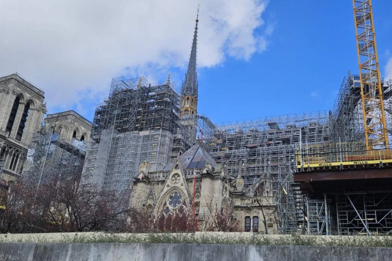 Pháp mở cửa Nhà thờ Đức Bà Paris sau hơn 5 năm trùng tu