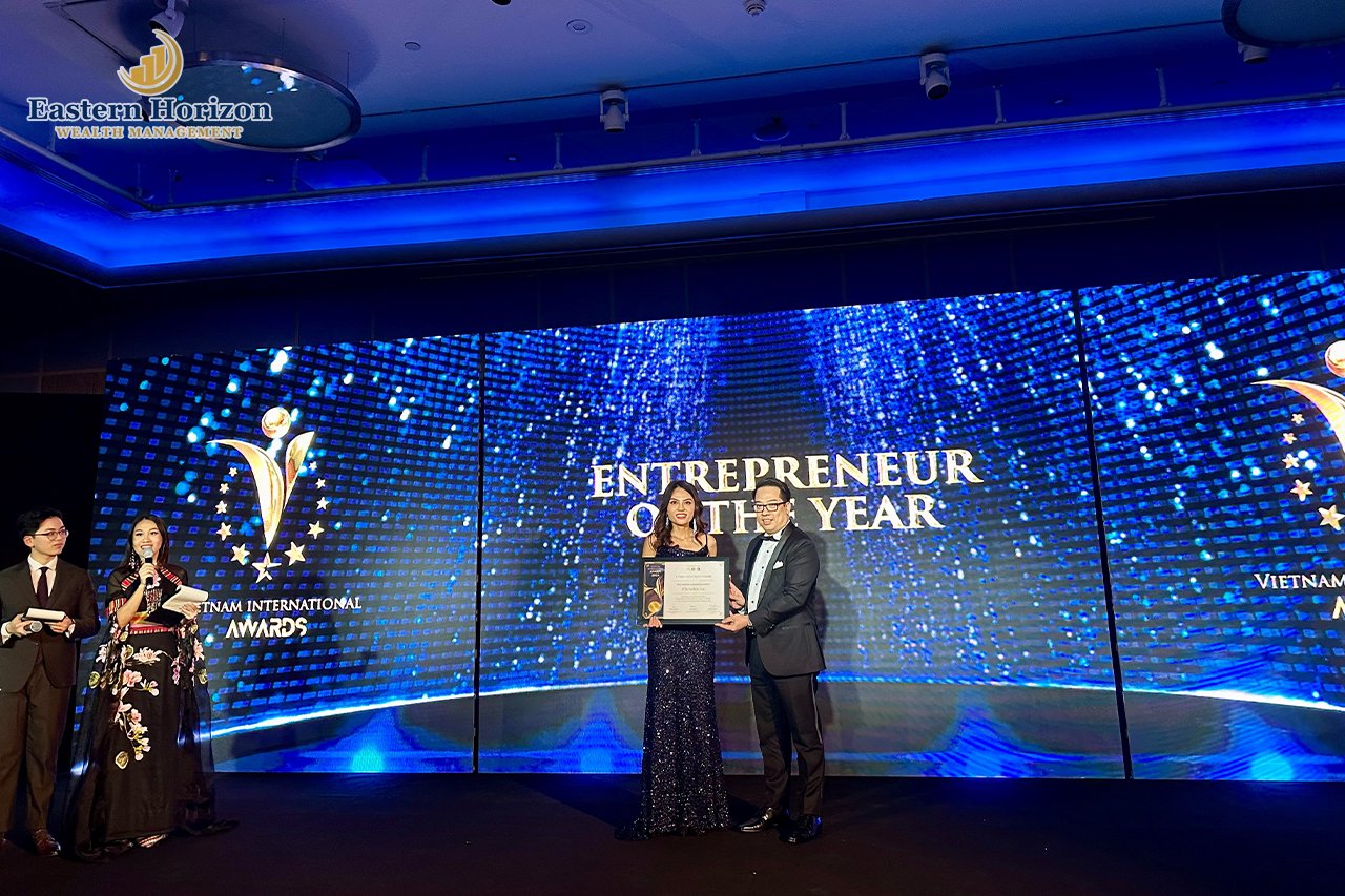 Christine Le được vinh danh là Người chiến thắng Vietnam International Awards