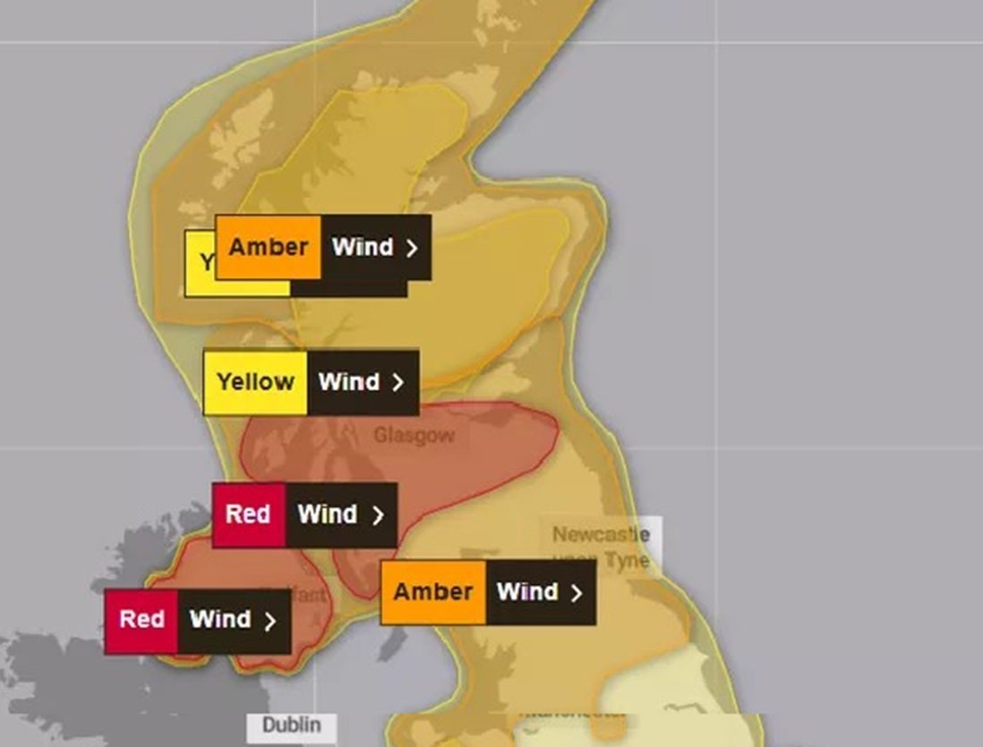Bão Éowyn: Scotland hủy nhiều chuyến bay, cả nước hoãn xe lửa