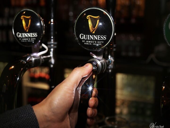 Ký sự: Đêm Dublin uống ly Guinness và nghe sự tích khởi nghiệp bằng bia