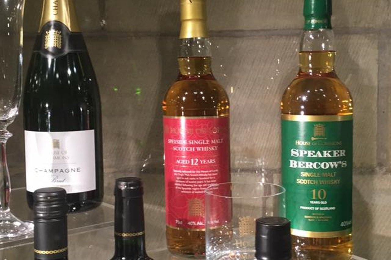 Scotland phản ứng trước ý tưởng cho Anh nấu whisky mạch nha đơn – single malt