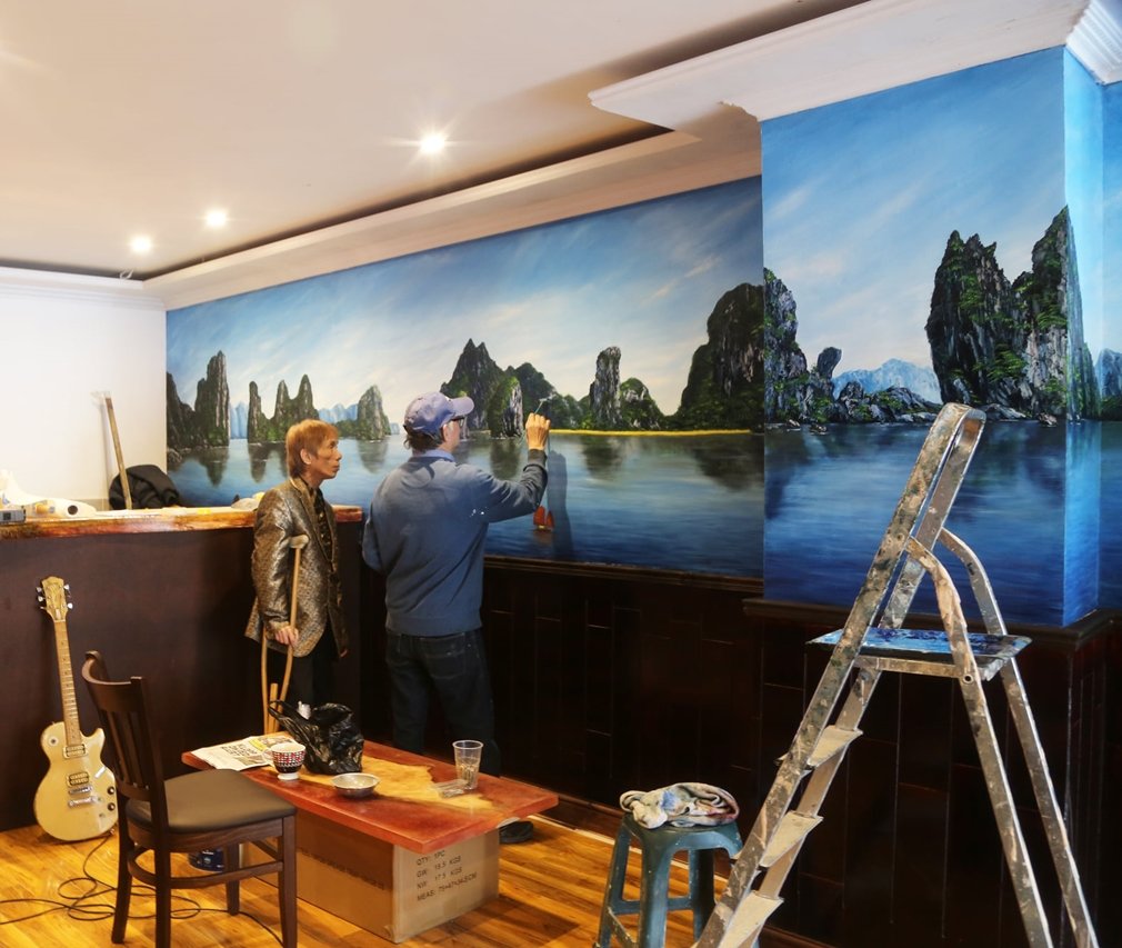 Quán Viet Rest ở Deptford đặt vẽ tranh tường và sửa chữa năm 2022 như thế nào?