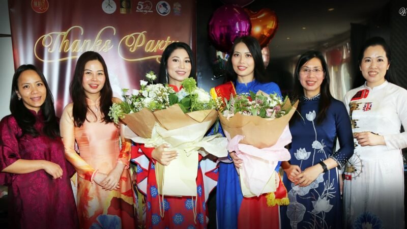 Ngâm thơ – Áo dài Việt Nam