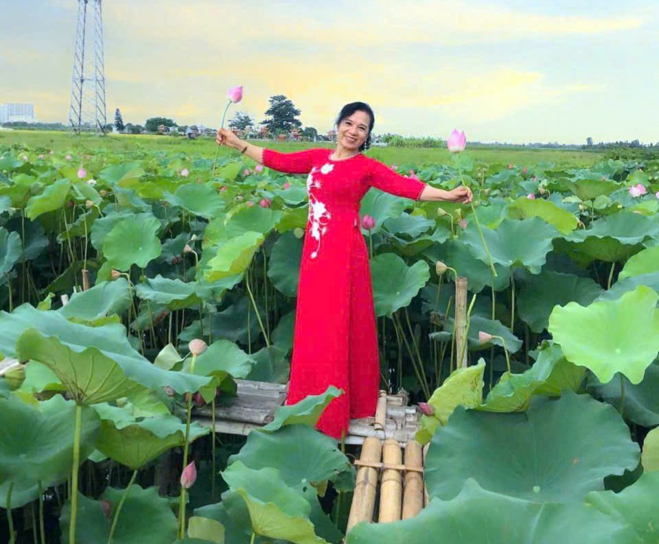 Nhặt sen