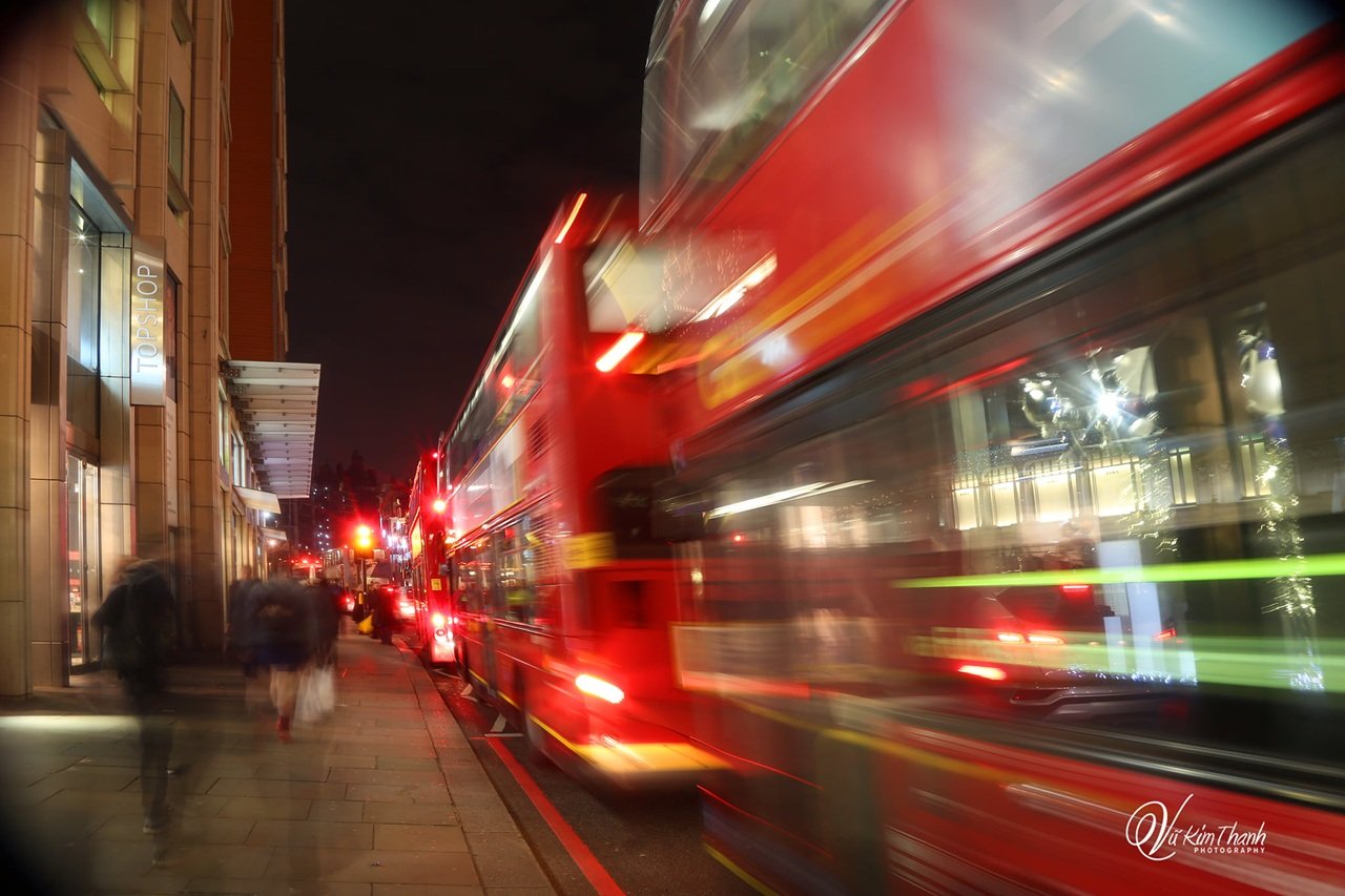 London vẫn giữ thẻ đi tàu xe miễn phí Freedom Pass cho người trên 65 tuổi