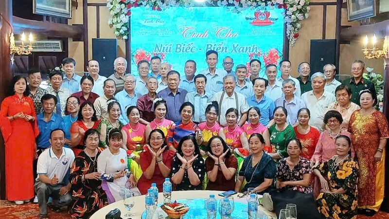 Sóng lòng hạnh phúc