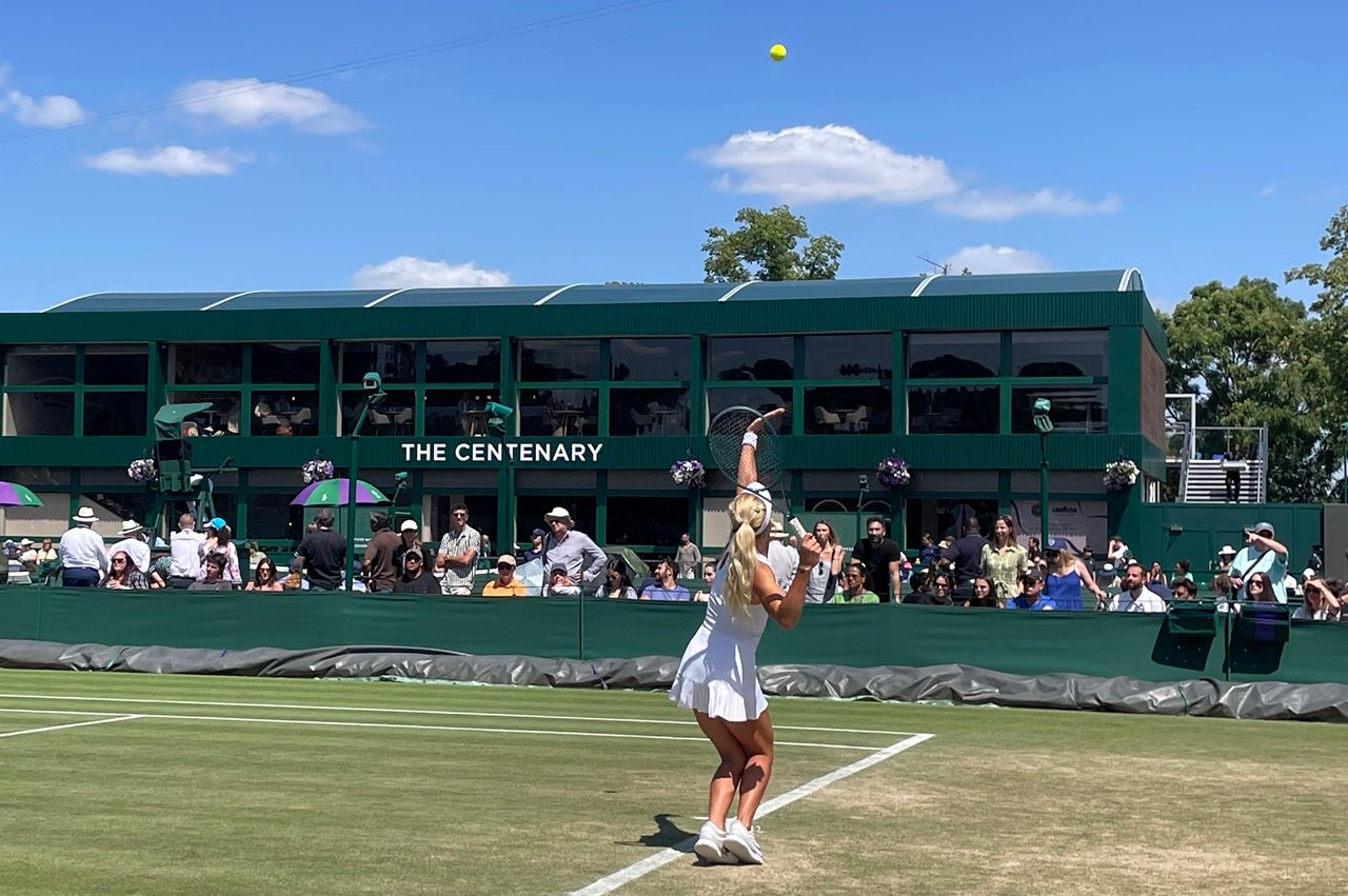 Văn hóa thể thao Anh: Giải tennis Wimbledon có gì lạ?