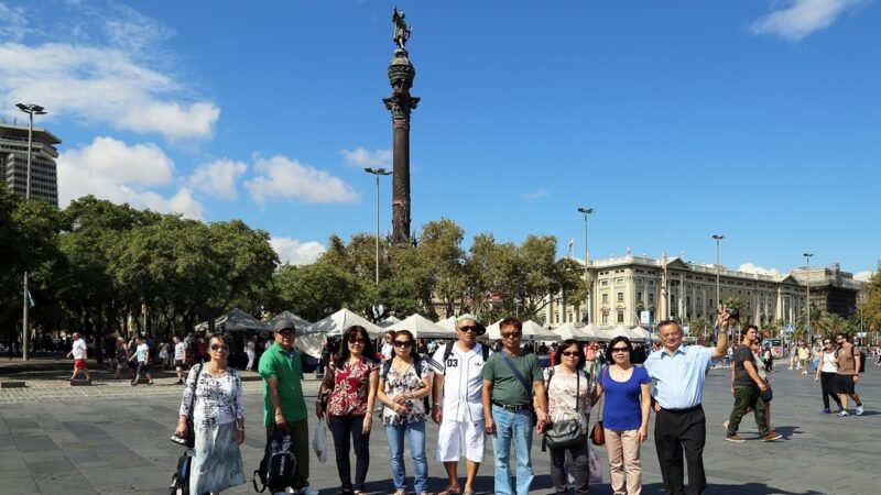 Tham quan thành phố Barcelona của Tây Ban Nha