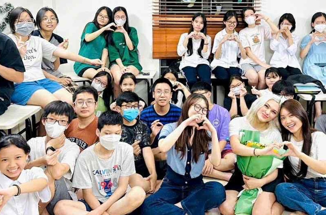Giới thiệu Bộ đề Luyện thi tiếng Anh vào lớp 10