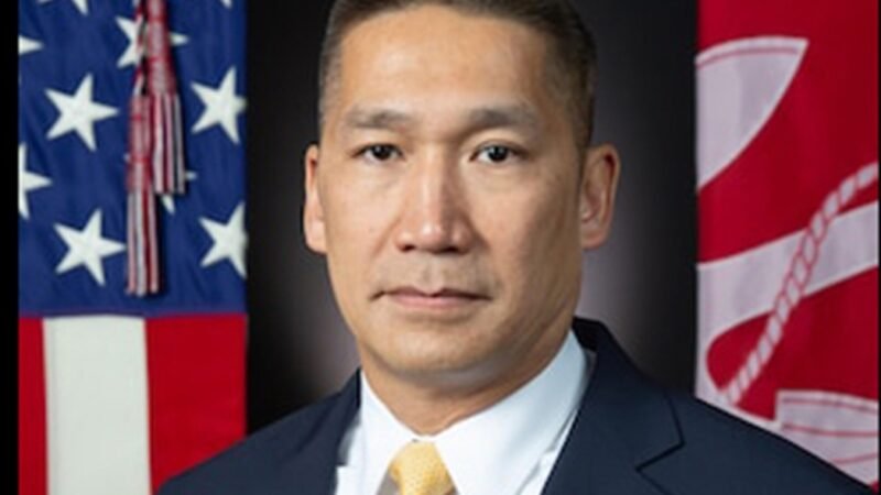 Người vác đá xây nhịp cầu dân tộc