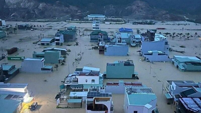 Hàng trăm người chết vì mưa lũ và bão tố ở Đông Nam Á và Nam Á