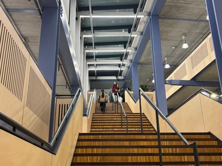 Hơn 36 đại học Anh ‘có thể bị sinh viên kiện đòi bồi thường’ vì cách dạy thời Covid