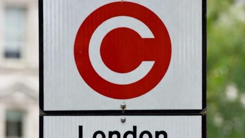 London bắt đầu thu phí tắc nghẽn giao thông với xe điện EV