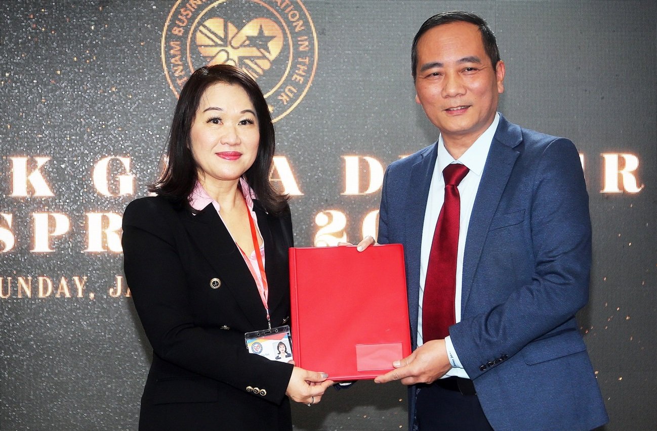 Gala Dinner mừng Xuân 2026 của VBUK diễn ra đầm ấm tại ExCel, London