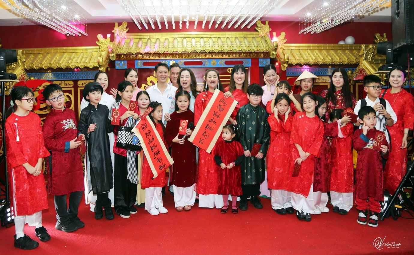 Hình ảnh đón Xuân 2026 của Hội đồng hương Hải Phòng tại Luân Đôn ,Vương quốc Anh .