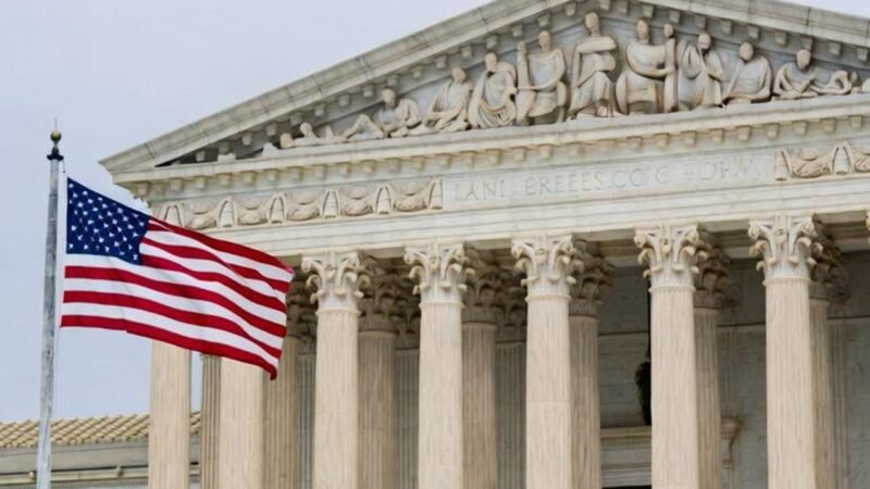 Bị Tối cao Pháp viện bác bỏ ‘thuế quan toàn cầu’, Tổng thống Trump nói sẽ áp thuế mới 10%