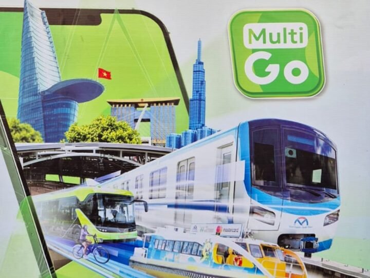 Trải nghiệm đi Metro và xe buýt ở thành phố Hồ Chí Minh