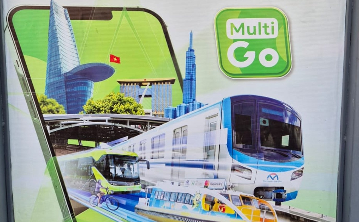 Trải nghiệm đi Metro và xe buýt ở thành phố Hồ Chí Minh