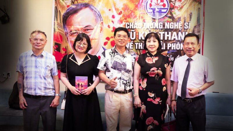 Hình ảnh Hải Phòng Nét trong đêm tháng tư