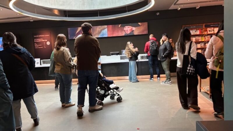 Sống ở Anh (bài 7): Nhóm nào được định cư ở Anh nhiều nhất?