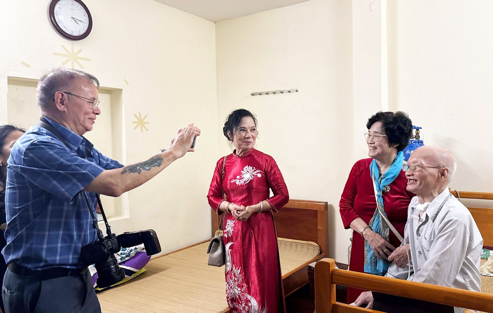 Mừng anh chị đến thăm nhà