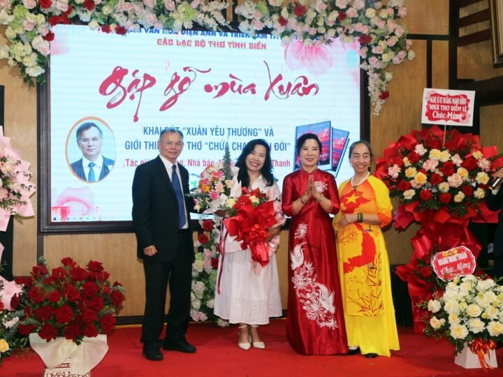 Tiếng lòng người ly hương