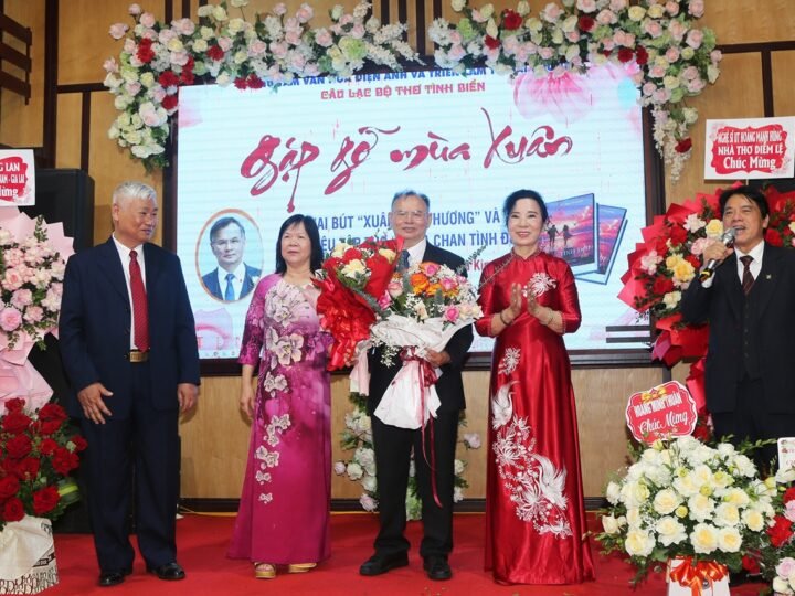 Lời cảm ơn nhân dịp Khai bút Xuân Yêu Thương và ra mắt tập thơ “Chứa chan tình đời”