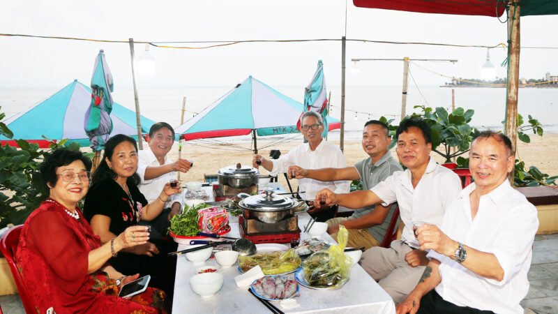Chiều vui bên biển Đồ Sơn