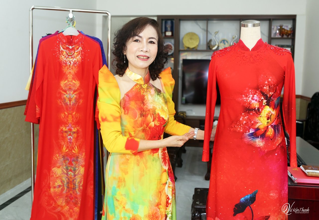 Nhà thiết kế áo dài Nguyễn Thị Hảo – Người giữ hồn nét đẹp phụ nữ Việt