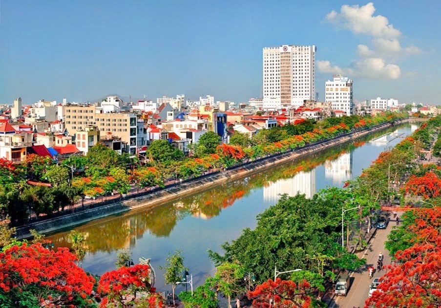 Anh sẽ về chắp đôi mảnh hồn hoang