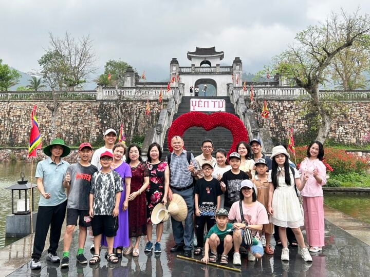 Tham quan Yên Tử và Hồ Yên Trung Quảng Ninh Viẹt Nam