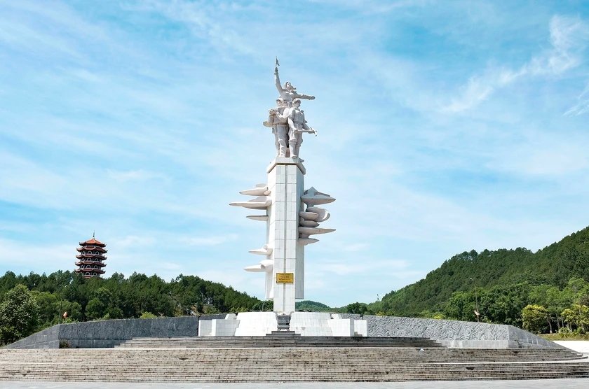 Như sen hồng,như cánh chim