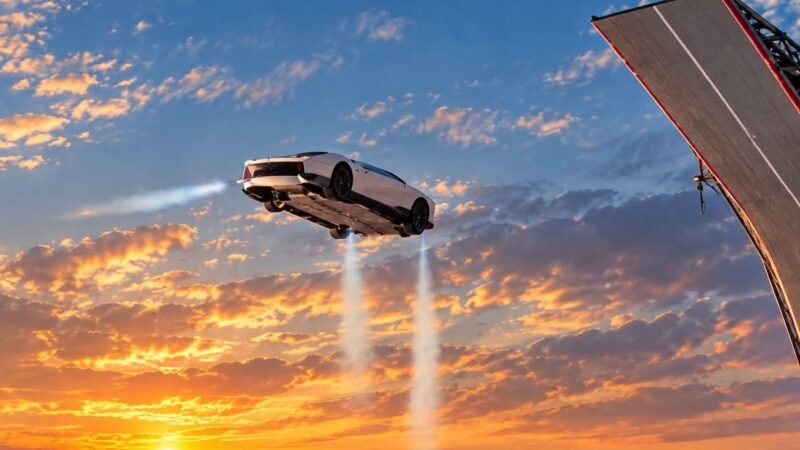 Elon Musk ra mắt xe Tesla bay? Điều gì đang diễn ra?